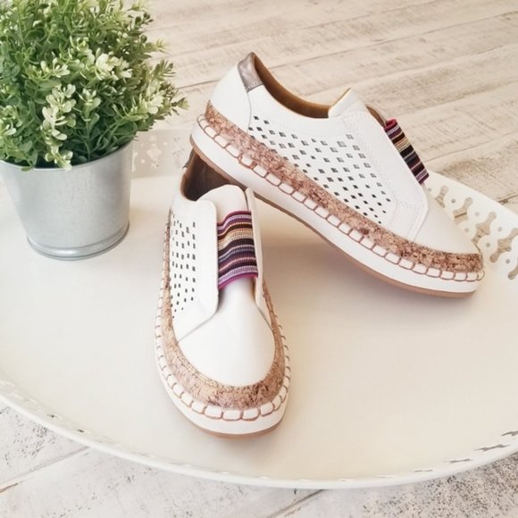 unknown Shoes - White Perforated Side Cork Elastic Slip On Shoes 8